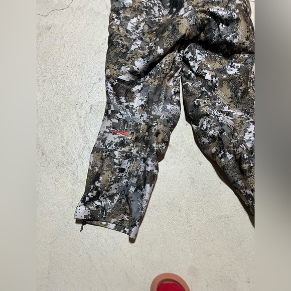 SITKA HUNTING SUIT - Picture 2 of 16